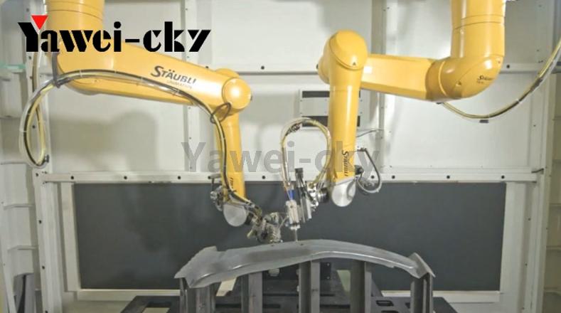 热成型钢-双机械手共切B柱